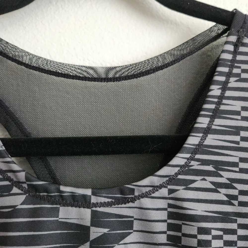 Nike Air Dri-FIT Tank Top Gray Black Geometric Print Size S